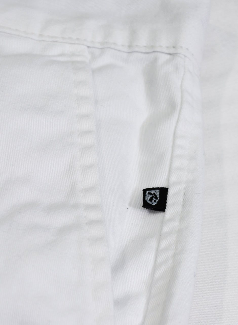 Bermuda Clasica Blanco ZK001