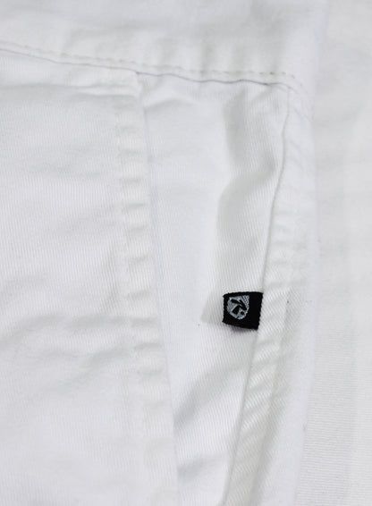 Bermuda Clasica Blanco ZK001